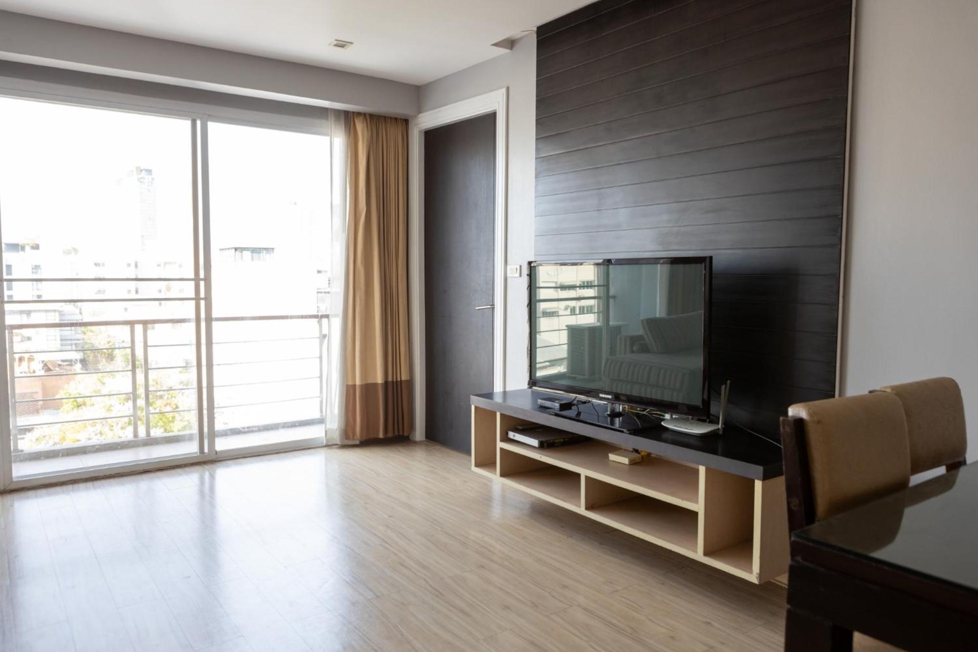 Go Inn Thonglor Bangkok Exteriör bild