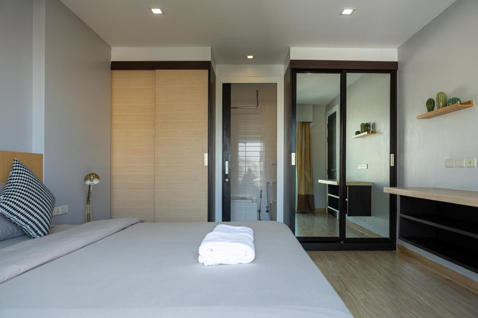 Go Inn Thonglor Bangkok Exteriör bild