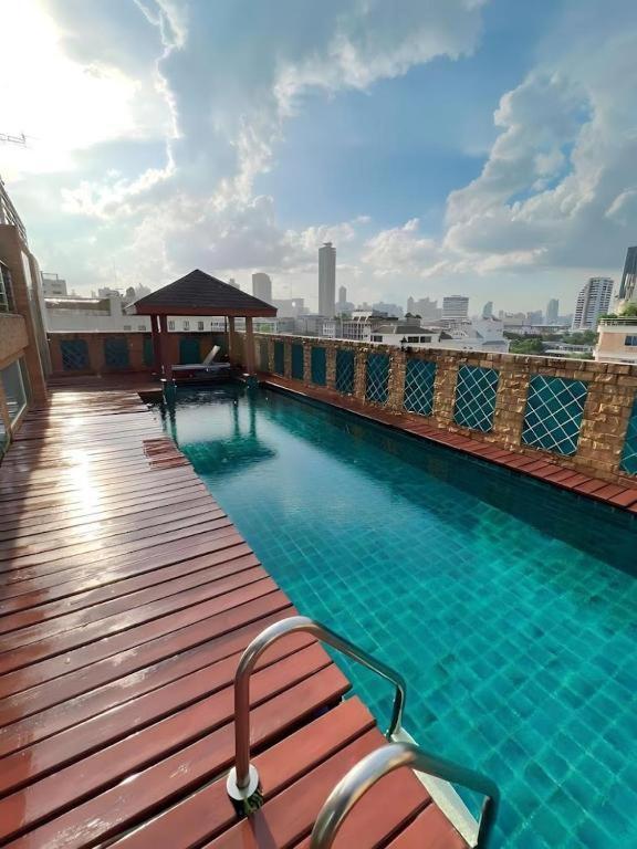 Go Inn Thonglor Bangkok Exteriör bild